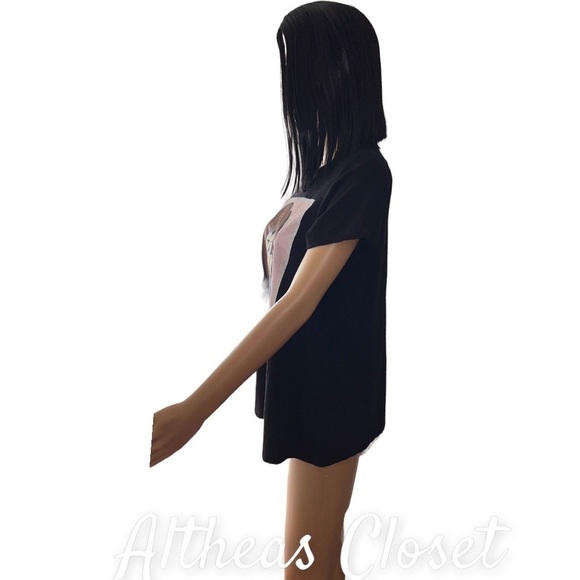 𝅺Torrid t-shirt - Picture 3 of 6